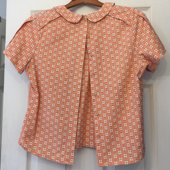 Moncollet Button Back Top - Picture 4 of 6